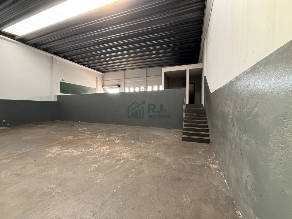 Imagens do imóveis BARRACÃO PARA LOCAÇÃO | REGIÃO LESTE | LONDRINA/PR