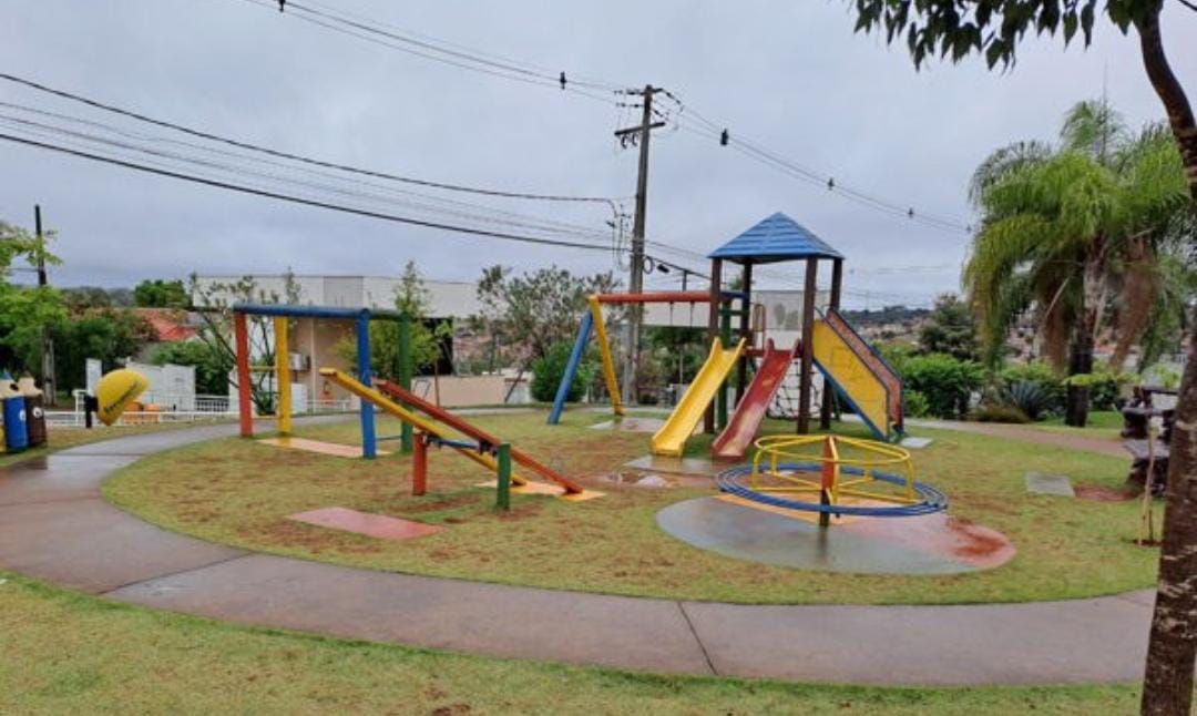 Casa à Venda em Condomínio Fechado ? Terra Nova, Londrina/PR