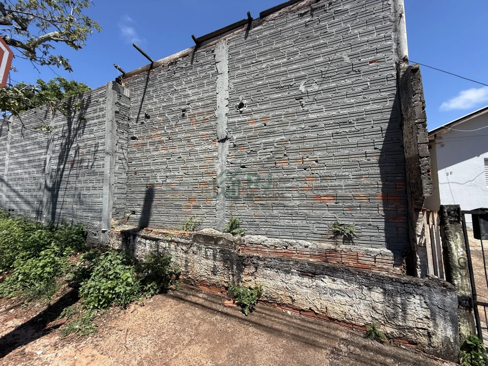 Imagens do imóveis Terreno Comercial/Residencial à venda na Zona Leste