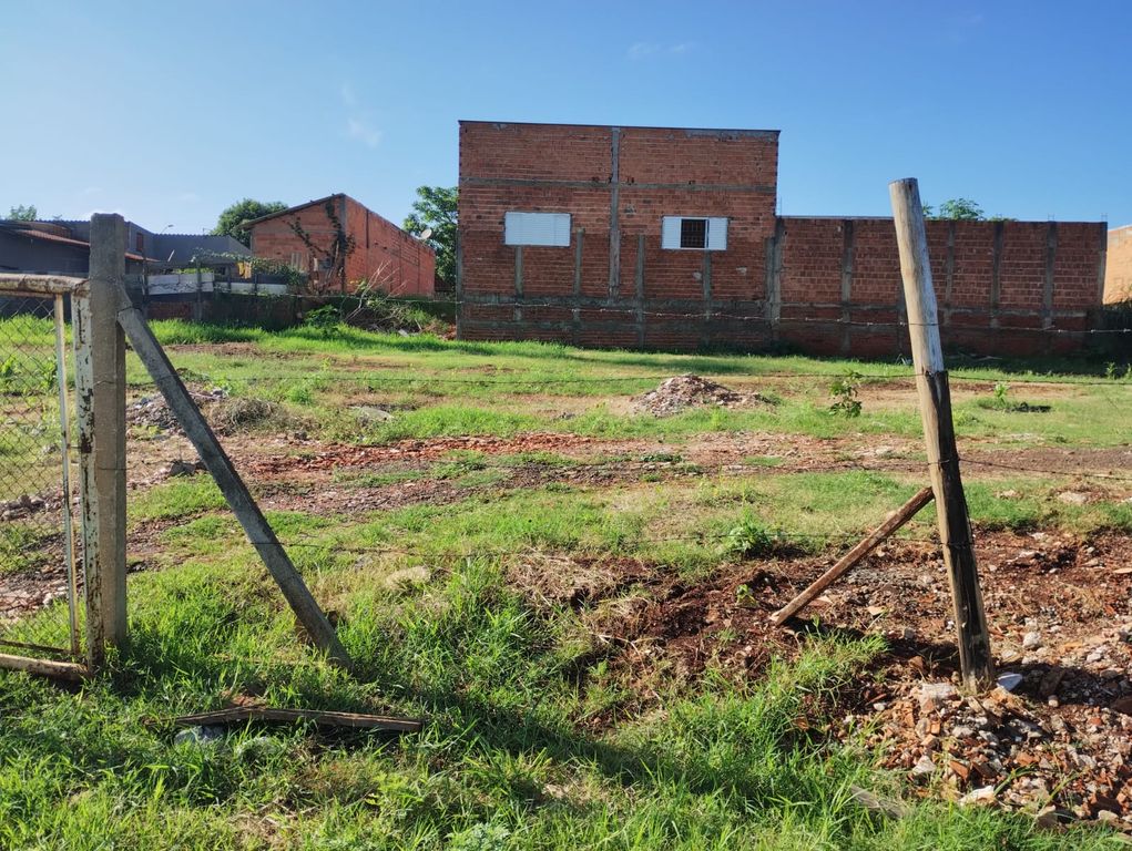 Terreno à Venda ? Jardim Interlagos Zona Leste de Londrina