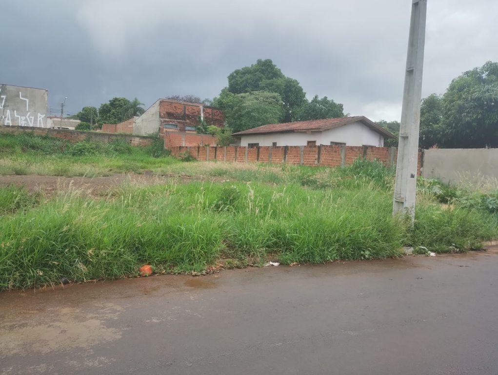 Terreno à Venda ? Jardim Interlagos Zona Leste de Londrina