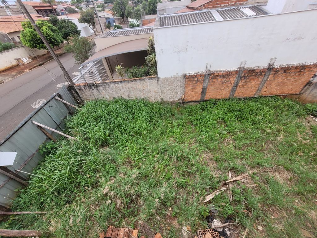Terreno à Venda ? Jardim Monte Carlo, Londrina/PR