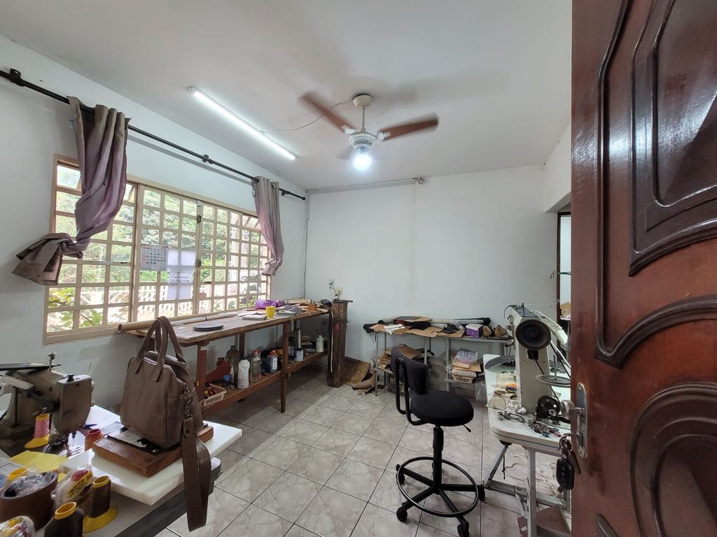 Casa Comercial à Venda ? Rua Charles Lindemberg, Califórnia, Londrina/PR