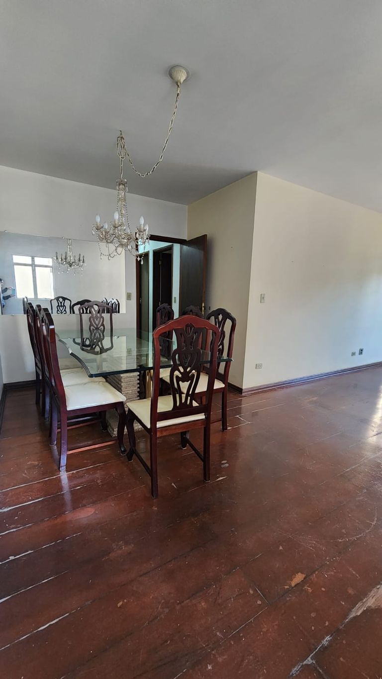 Venda Apartamento no Centro com 4 quartos em Londrina