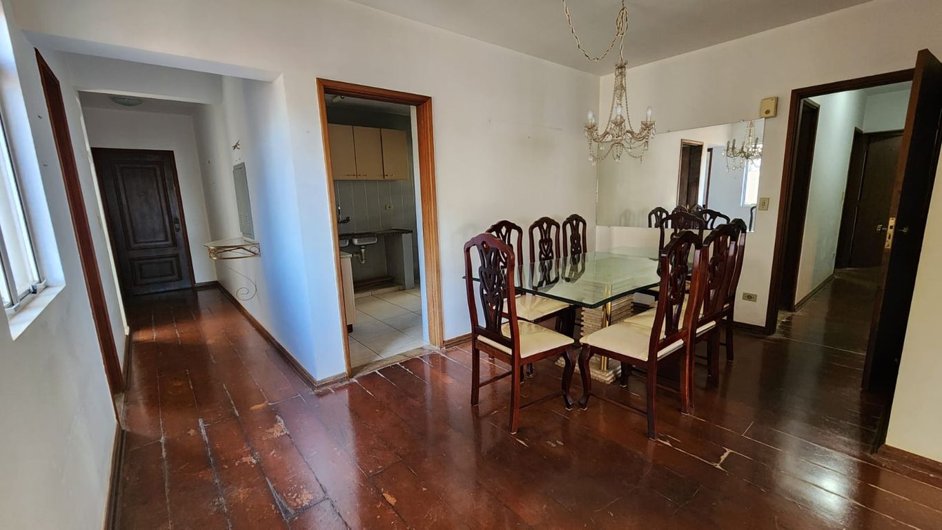 Venda Apartamento no Centro com 4 quartos em Londrina