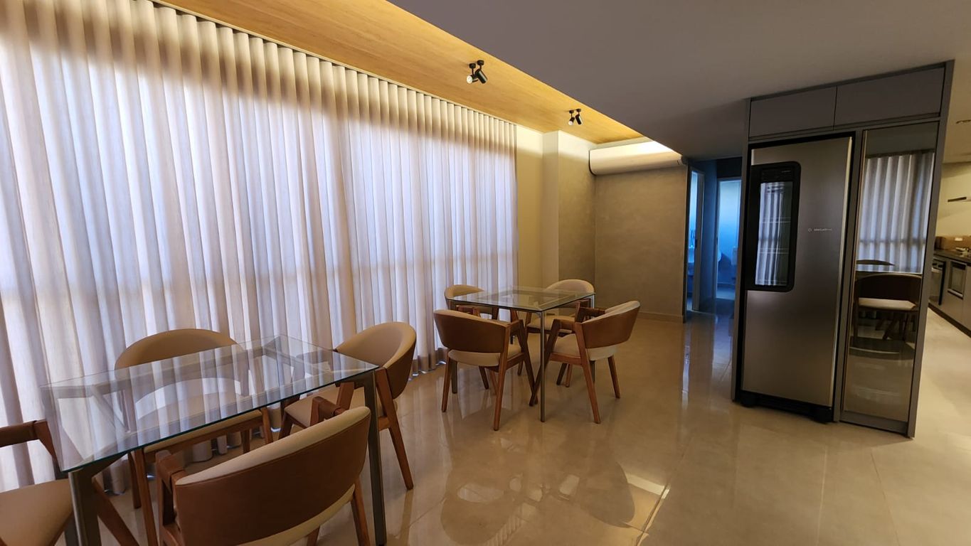 Venda Apartamento no Centro com 4 quartos em Londrina