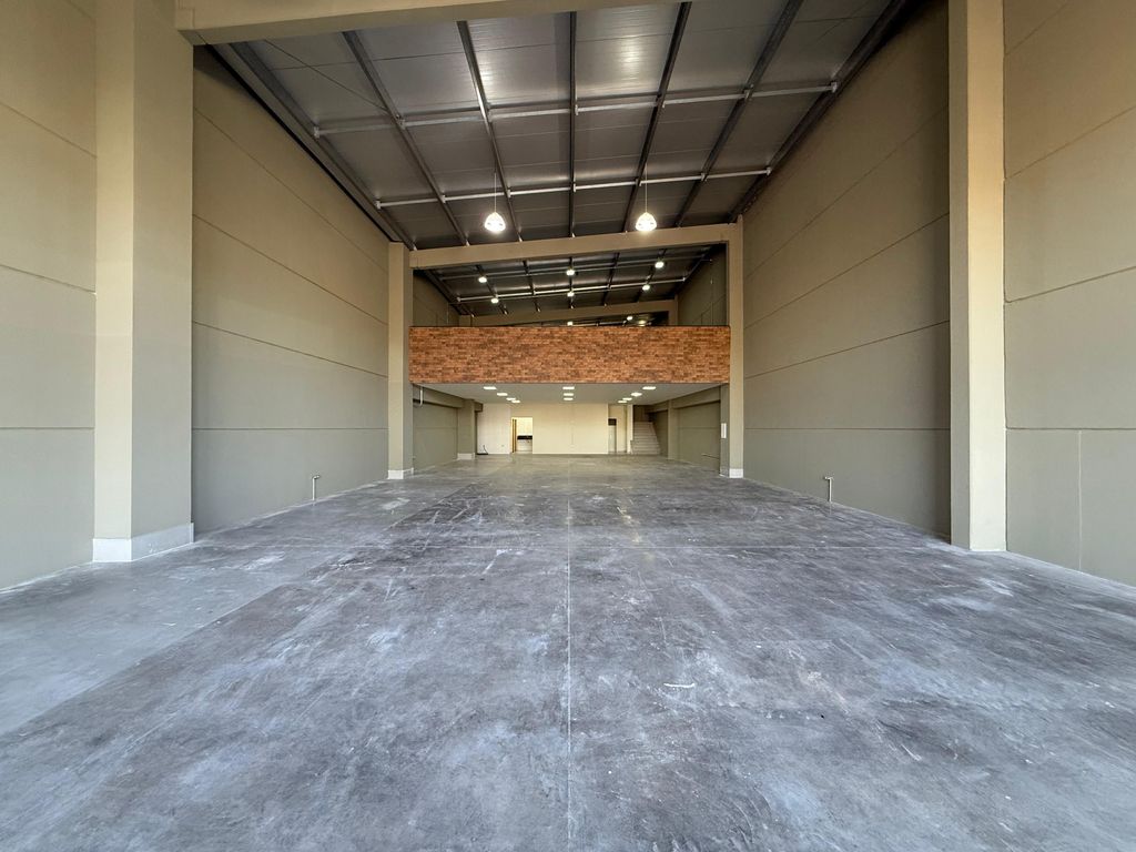 ? Barracão Comercial para Locação ? Av. São João | Londrina ? PR