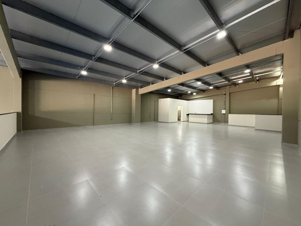 ? Barracão Comercial para Locação ? Av. São João | Londrina ? PR