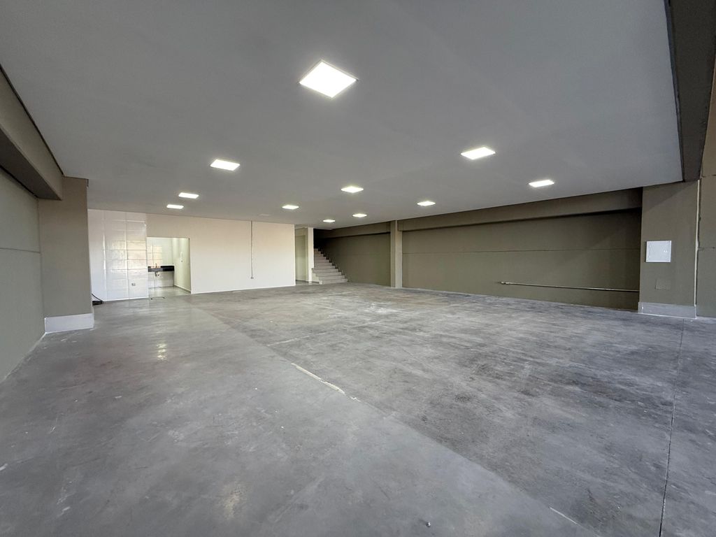 ? Barracão Comercial para Locação ? Av. São João | Londrina ? PR