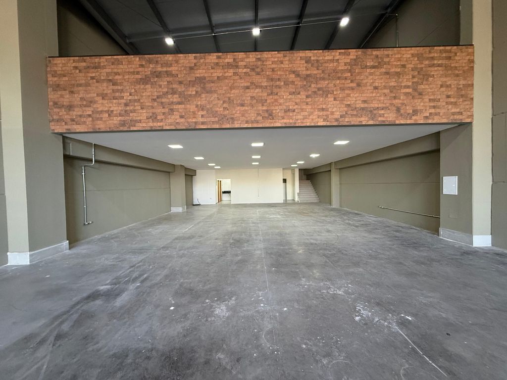 ? Barracão Comercial para Locação ? Av. São João | Londrina ? PR