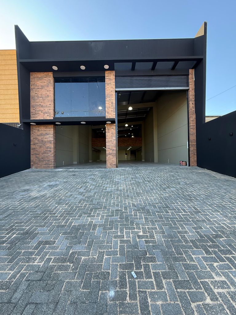 ? Barracão Comercial para Locação ? Av. São João | Londrina ? PR