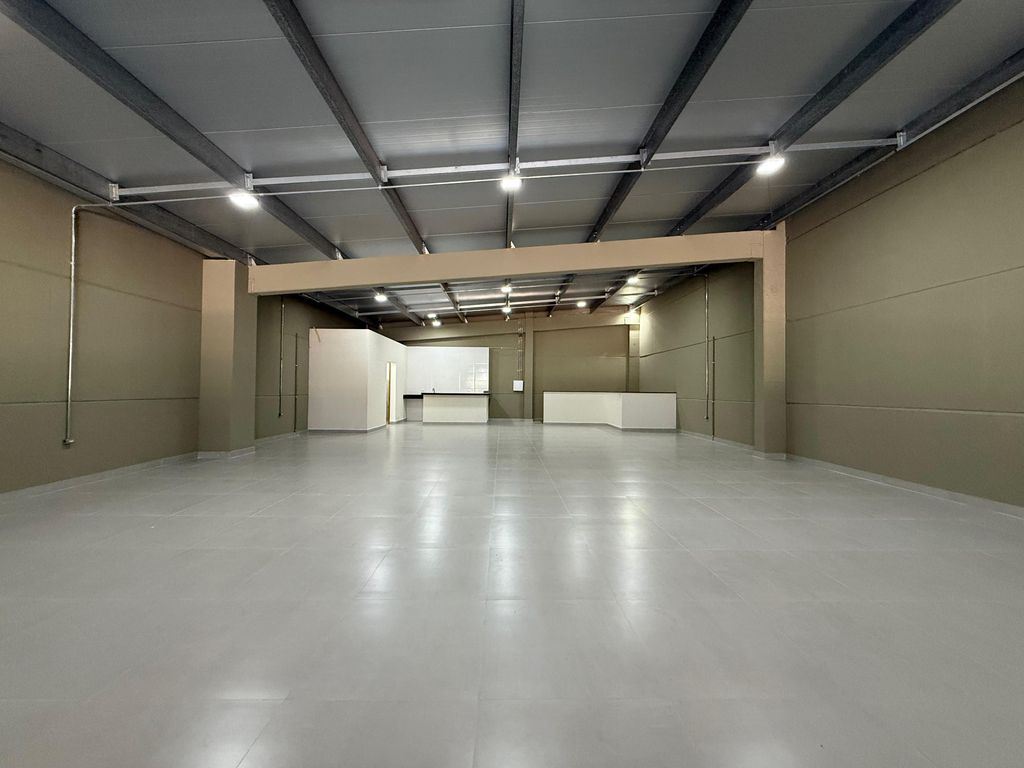 ? Barracão Comercial para Locação ? Av. São João | Londrina ? PR