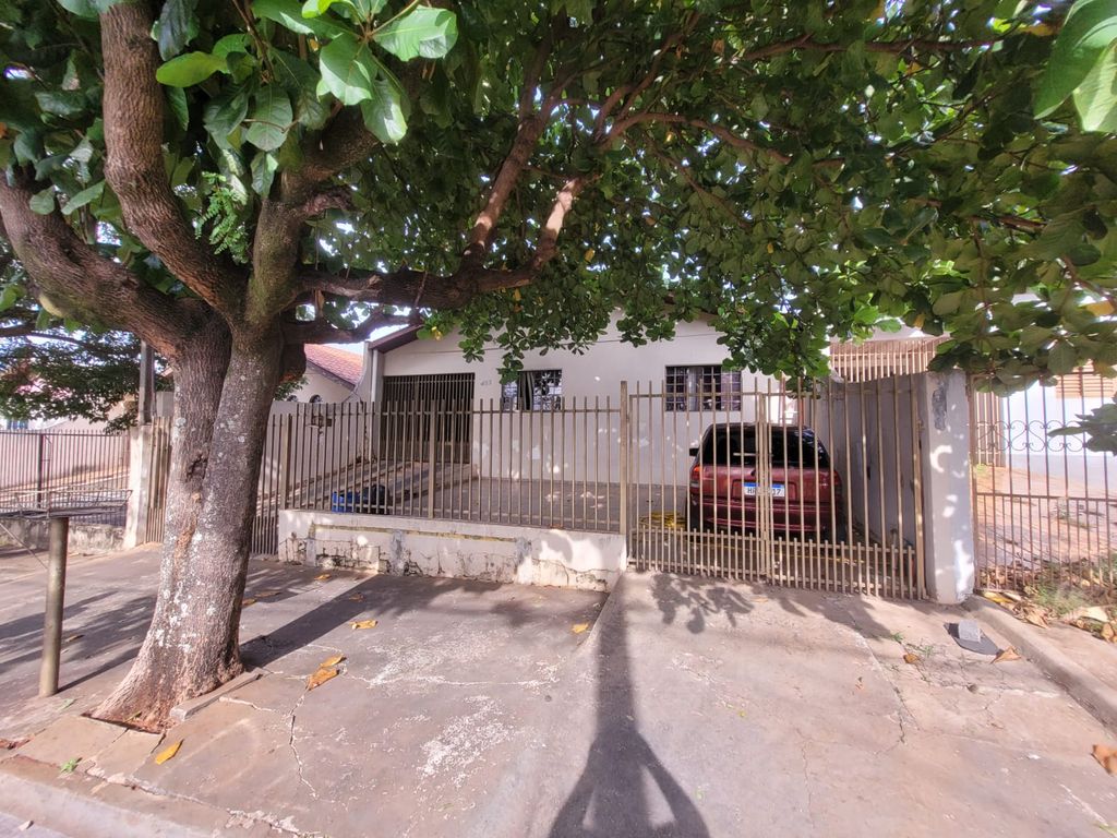 Casa à Venda ? Zona Norte de Londrina