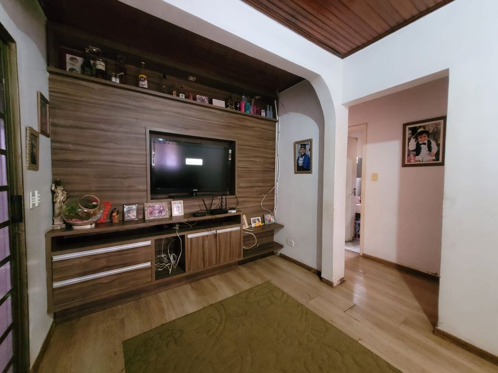 Casa à Venda ? Zona Norte de Londrina