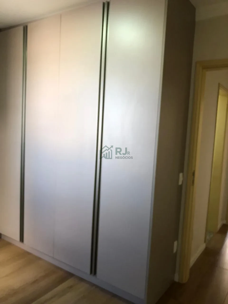 Imagens do imóveis Apartamento À Venda Condomínio Ilha Das Flores Londrina - Larsen