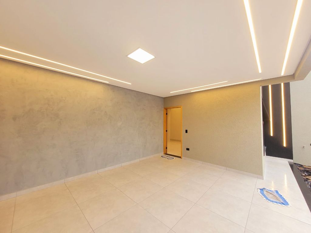 ? Casa à Venda ? Região Leste de Londrina/PR