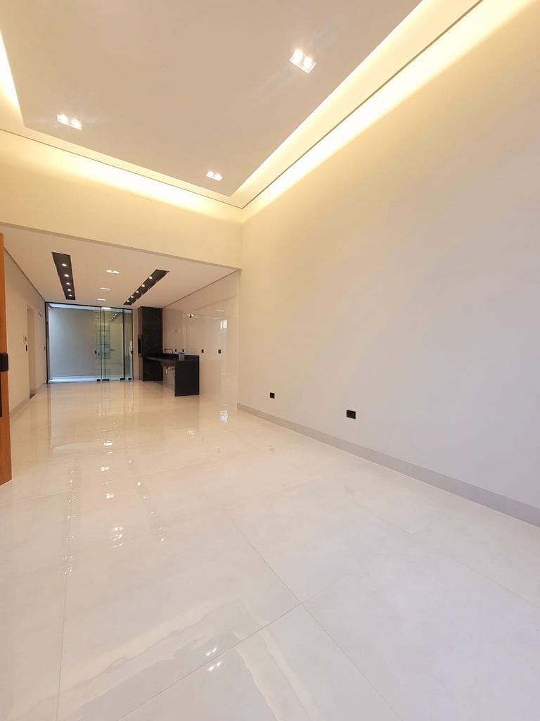 ? Casa à Venda ? Região Leste de Londrina/PR