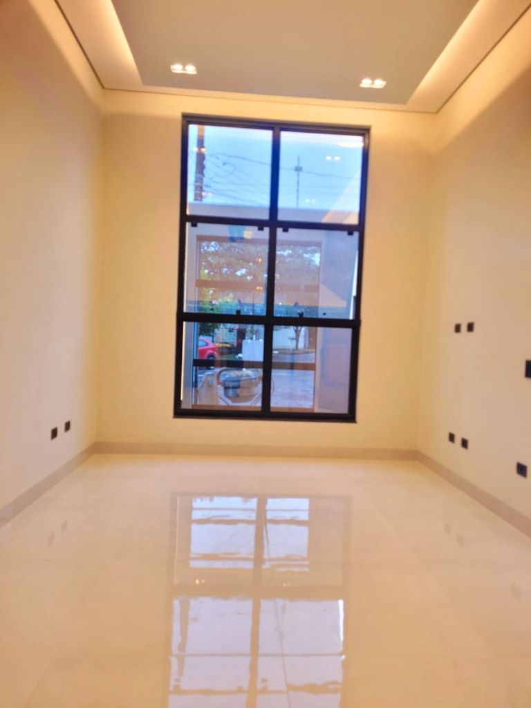 ? Casa à Venda ? Região Leste de Londrina/PR