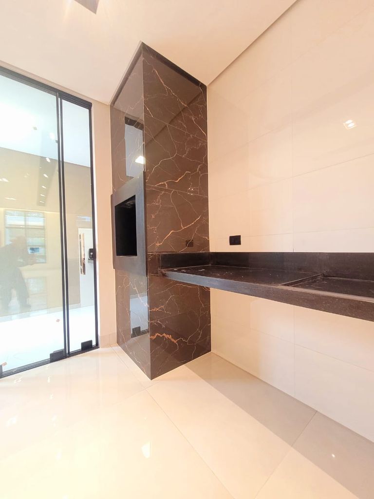 ? Casa à Venda ? Região Leste de Londrina/PR