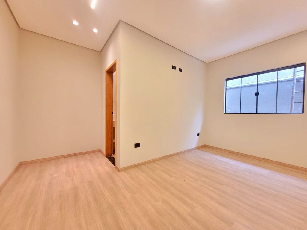 ? Casa à Venda ? Região Leste de Londrina/PR