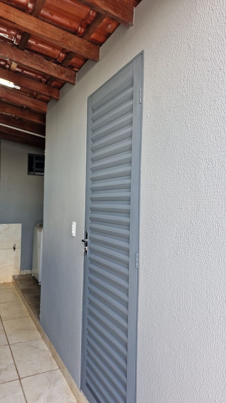 ? Casa à Venda na Zona Leste de Londrina ? Com Piscina e Espaço Gourmet!