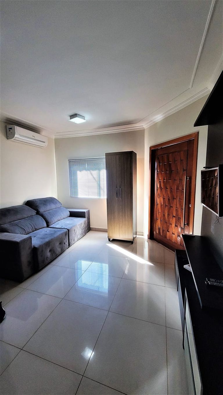 ? Casa à Venda na Zona Leste de Londrina ? Com Piscina e Espaço Gourmet!