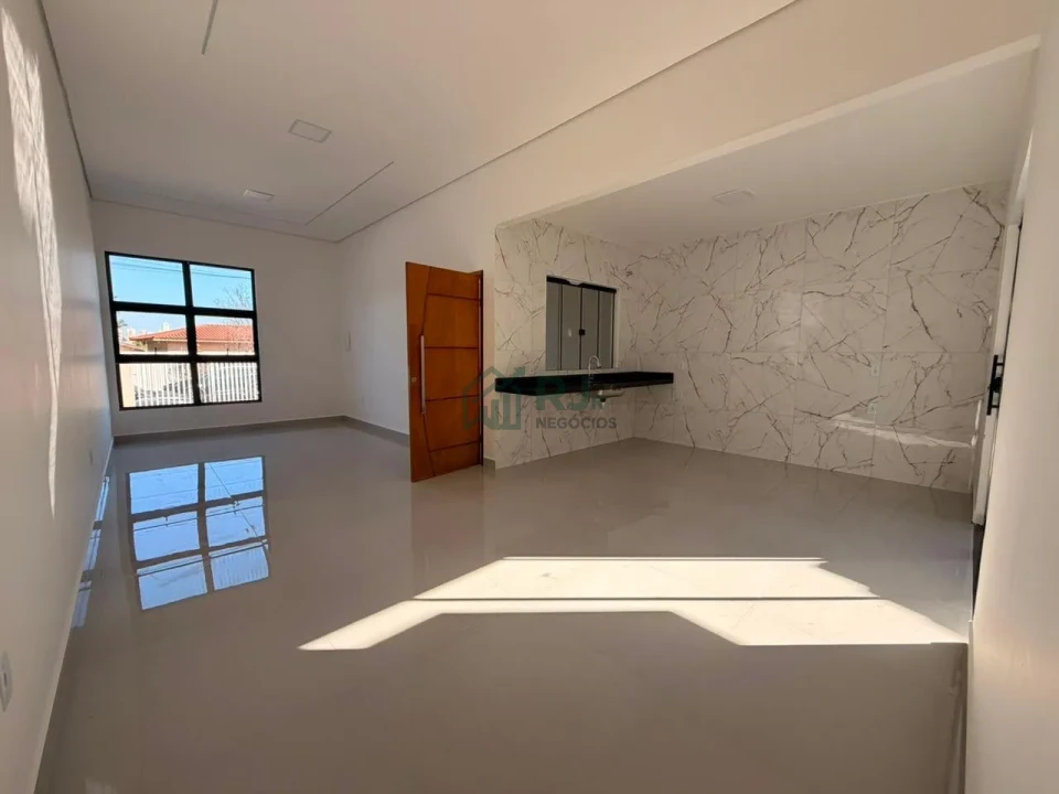 Imagens do imóveis CASA NOVA À VENDA NO JARDIM ALPES