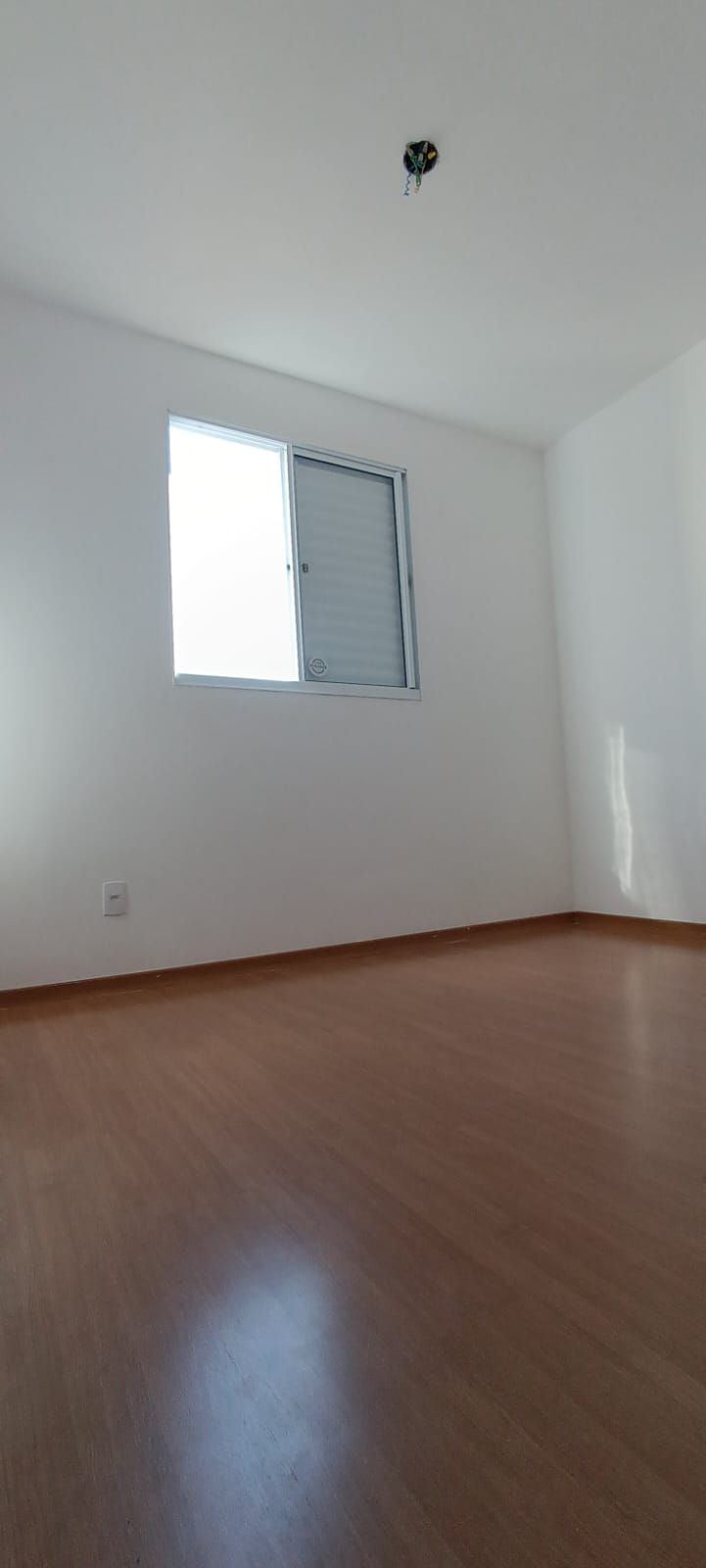 Venda de apartamento com 2 quartos OPORTUNIDADE IMPERDÍVEL na Zona Leste.