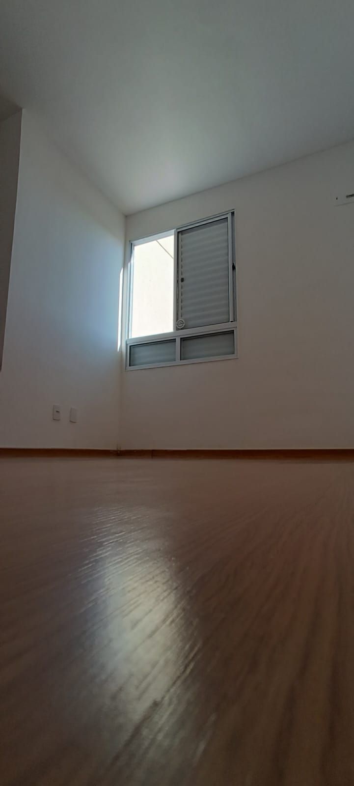 Venda de apartamento com 2 quartos OPORTUNIDADE IMPERDÍVEL na Zona Leste.