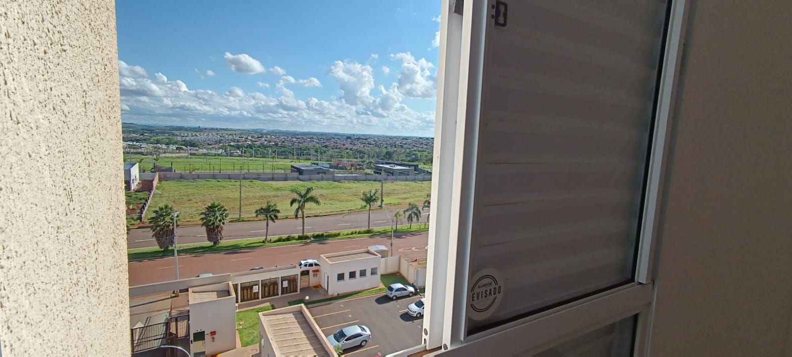 Venda de apartamento com 2 quartos OPORTUNIDADE IMPERDÍVEL na Zona Leste.