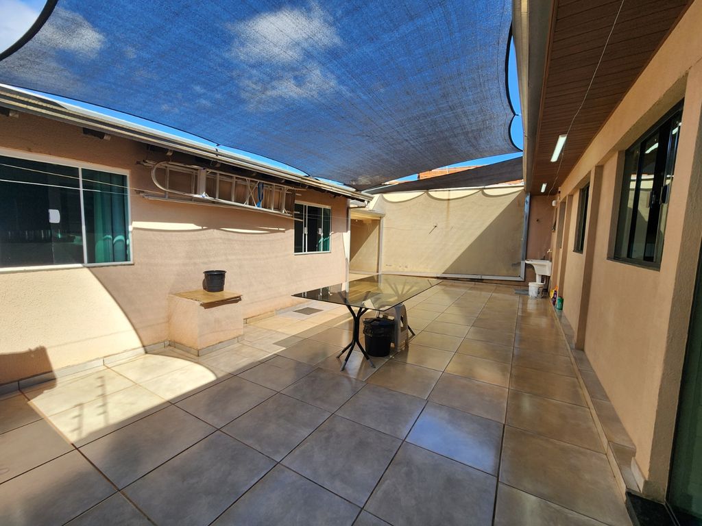 ÓTIMA OPORTUNIDADE DE CASA À VENDA ? ZONA NORTE DE LONDRINA!