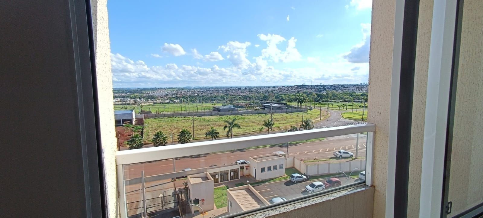 Venda de apartamento com 2 quartos OPORTUNIDADE IMPERDÍVEL na Zona Leste.