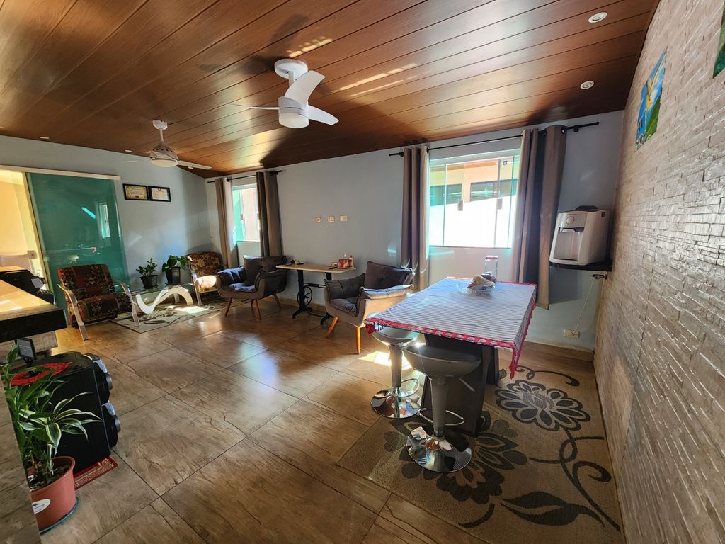 ÓTIMA OPORTUNIDADE DE CASA À VENDA ? ZONA NORTE DE LONDRINA!