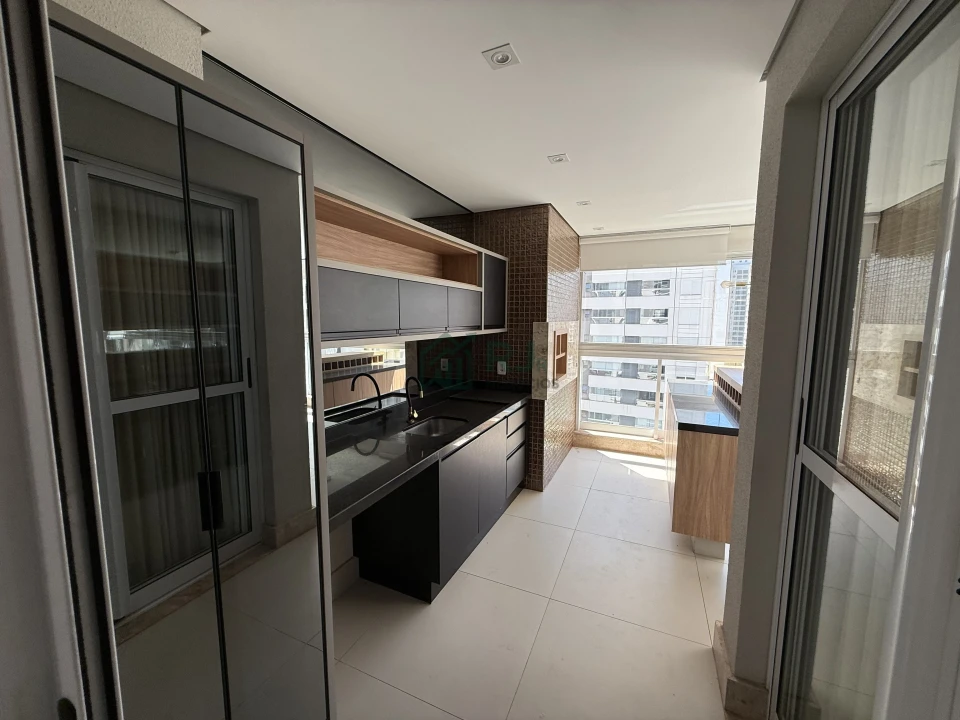 Imagens do imóveis Apartamento de alto padrão para locação, no Edifício Cambridge na Gleba Palhano em Londrina