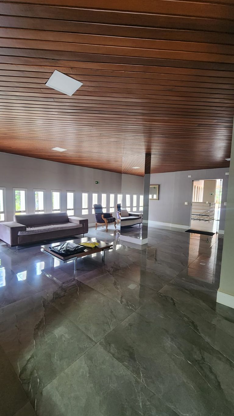 ? Apartamento à Venda ? Centro de Londrina/PR