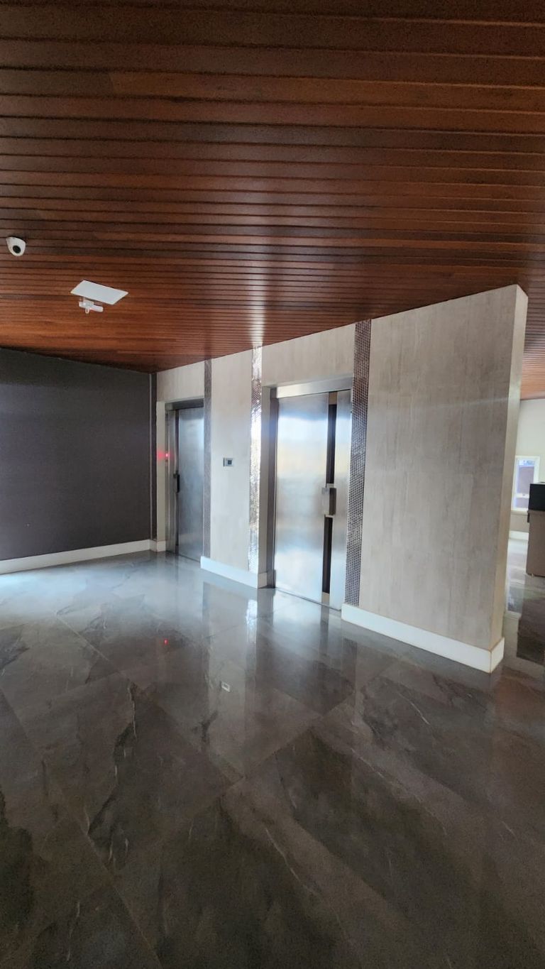 ? Apartamento à Venda ? Centro de Londrina/PR