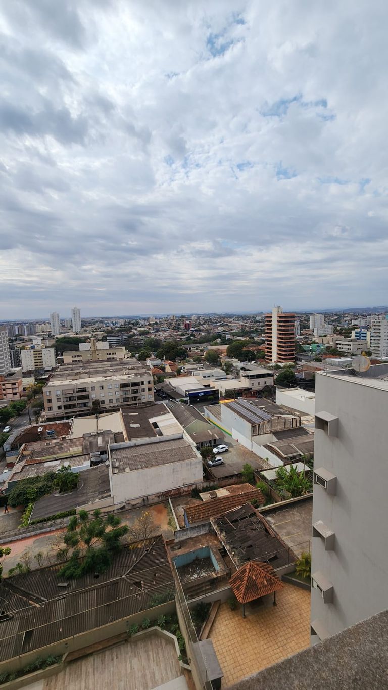 ? Apartamento à Venda ? Centro de Londrina/PR