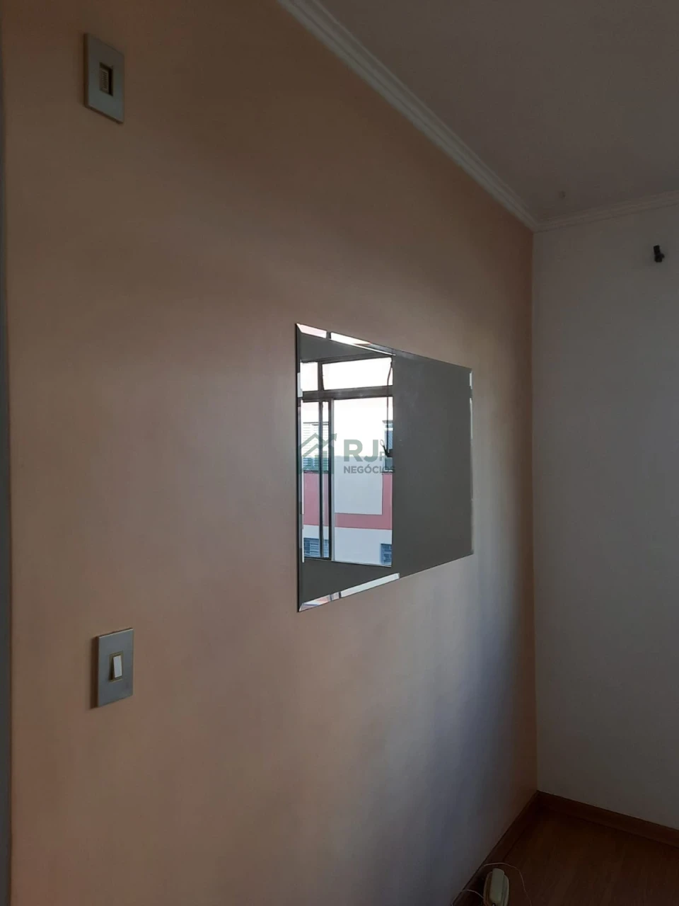 Imagens do imóveis Apartamento à venda no Condomínio Residencial Tietê com 2 quartos na Região Central de Londrina