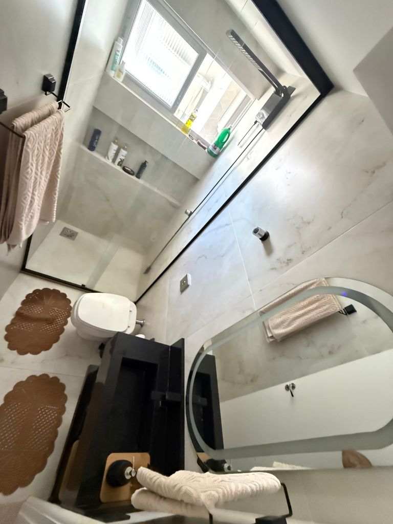 Apartamento Reformado à Venda no Residencial Alphaville ? Região Leste