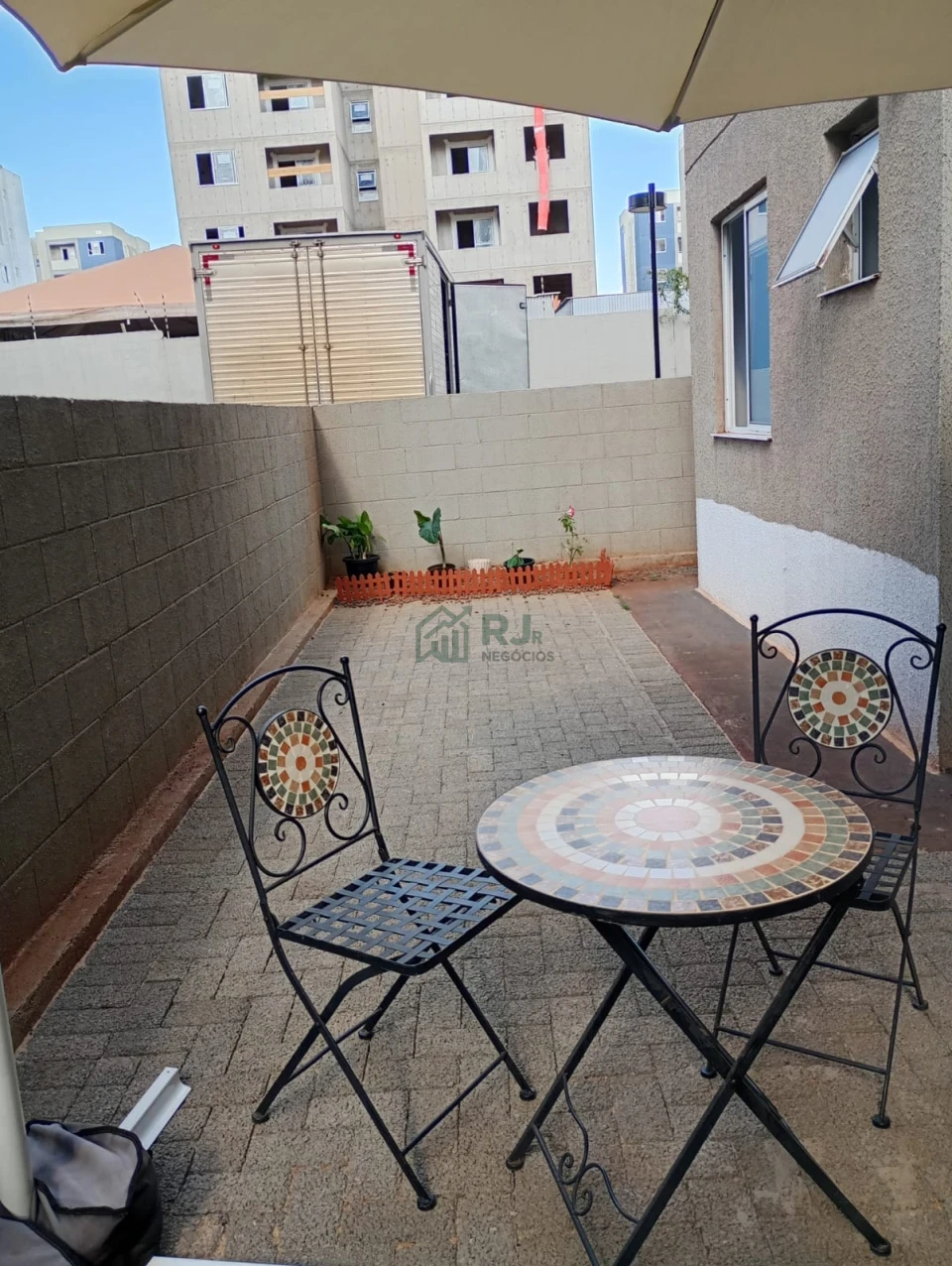 Imagens do imóveis Apartamento Garden com 80m² Privativos e Sol da Manhã no Edifício London Palace