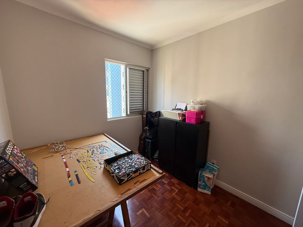 Apartamento Reformado à Venda no Residencial Alphaville ? Região Leste