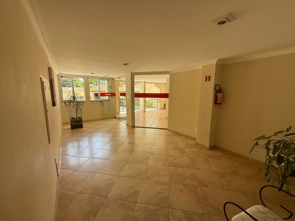 Apartamento Reformado à Venda no Residencial Alphaville ? Região Leste