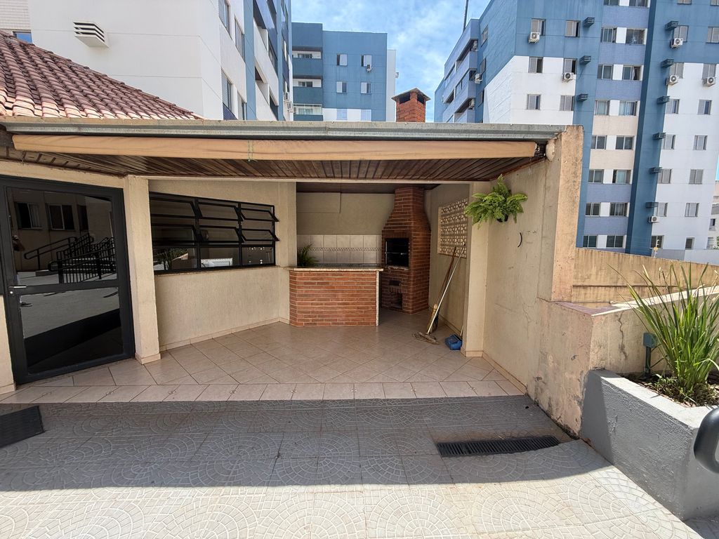 Apartamento Reformado à Venda no Residencial Alphaville ? Região Leste