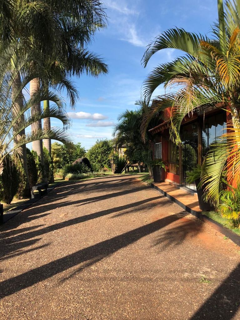 CHÁCARA EM CONDOMÍNIO FECHADO ? ZONA URBANA DE LONDRINA