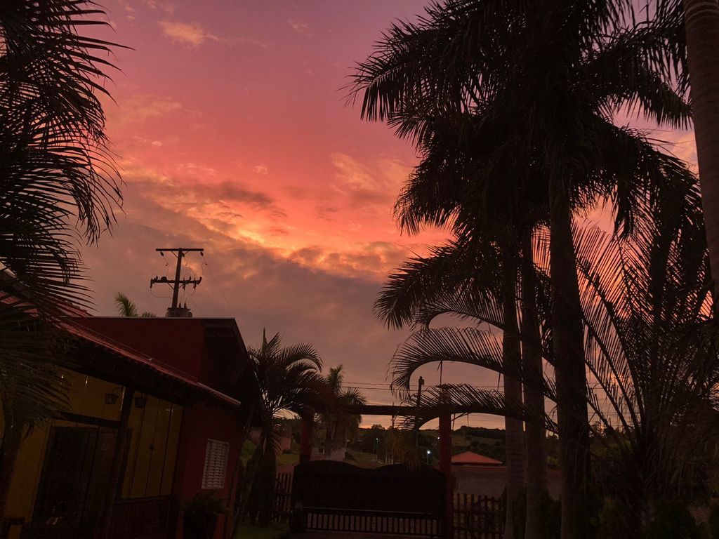 CHÁCARA EM CONDOMÍNIO FECHADO ? ZONA URBANA DE LONDRINA