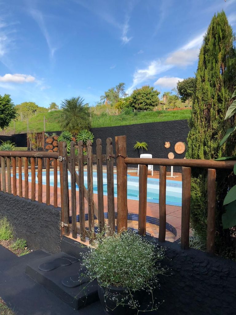 CHÁCARA EM CONDOMÍNIO FECHADO ? ZONA URBANA DE LONDRINA