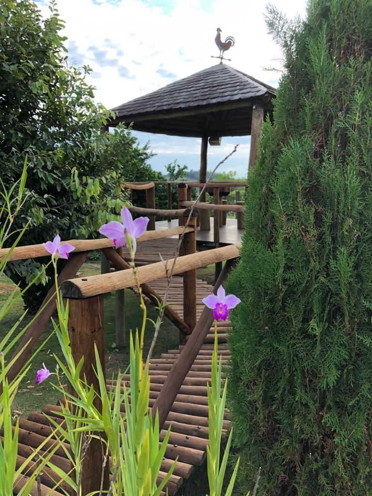 CHÁCARA EM CONDOMÍNIO FECHADO ? ZONA URBANA DE LONDRINA