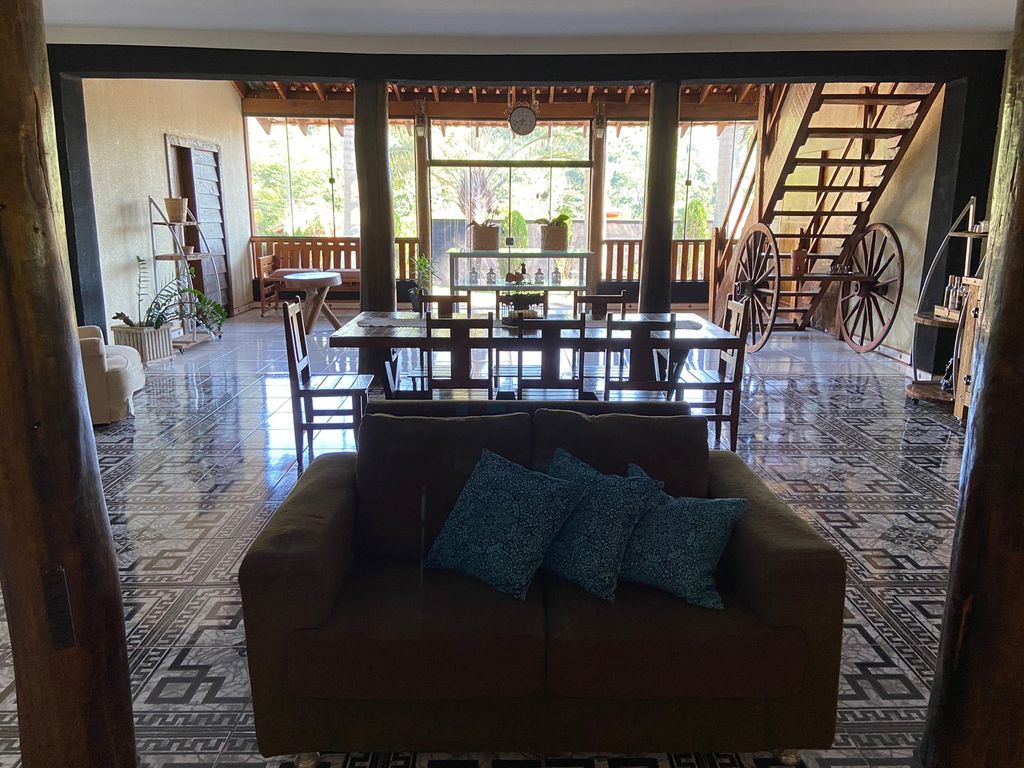 CHÁCARA EM CONDOMÍNIO FECHADO ? ZONA URBANA DE LONDRINA