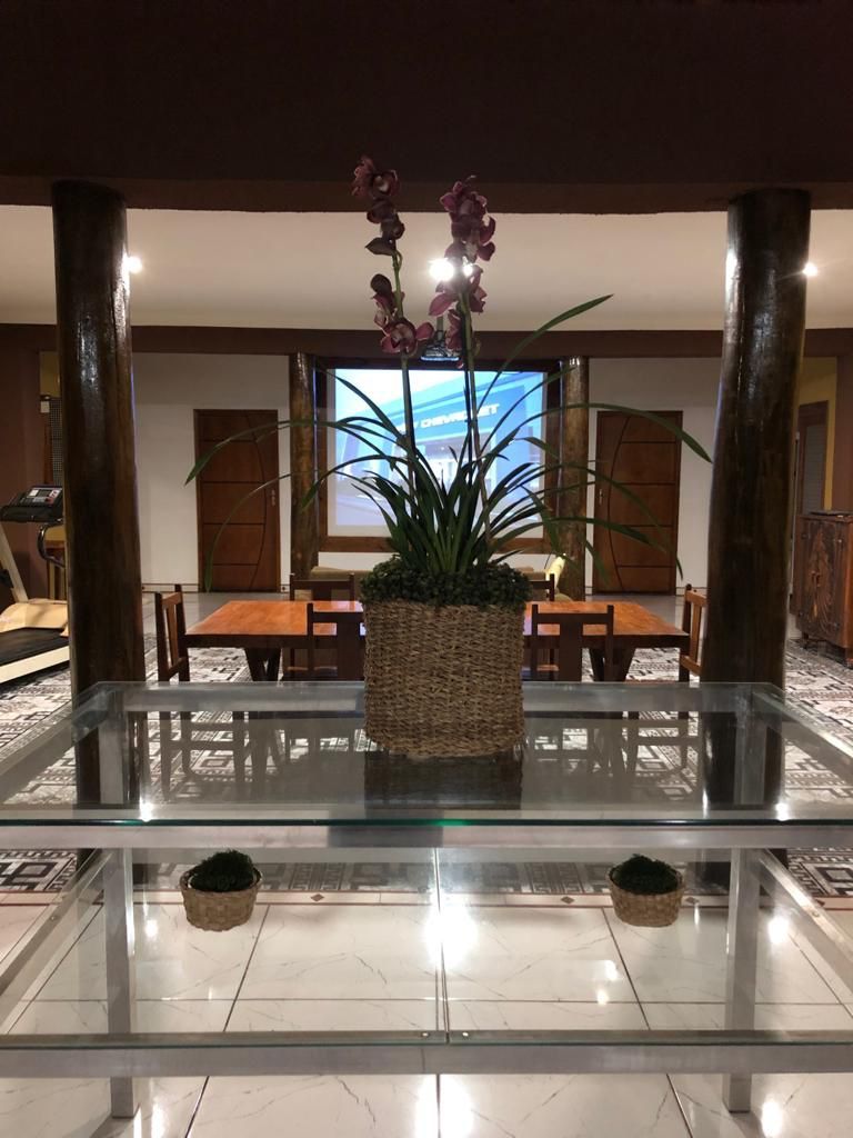 CHÁCARA EM CONDOMÍNIO FECHADO ? ZONA URBANA DE LONDRINA