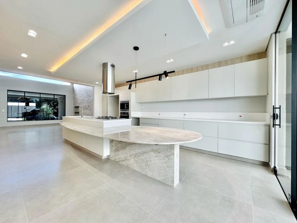 ? CASA DE ALTO PADRÃO À VENDA ? CONDOMÍNIO ROYAL FOREST | LONDRINA ? PR